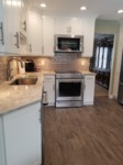 Tiled floor with a wood pattern look 